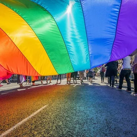 Sawa 3 Metro X2 Fast Wifi 50'tv Netflx Hbo Appletv+ Amazontv Warsaw