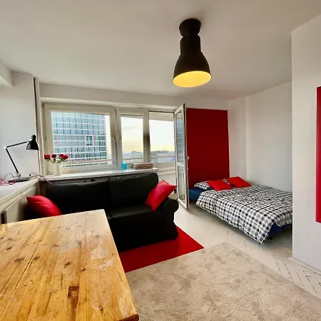 Apartment Sawa 3 Metro X2 Fast Wifi 50'tv Netflx Hbo Appletv+ Amazontv Warsaw